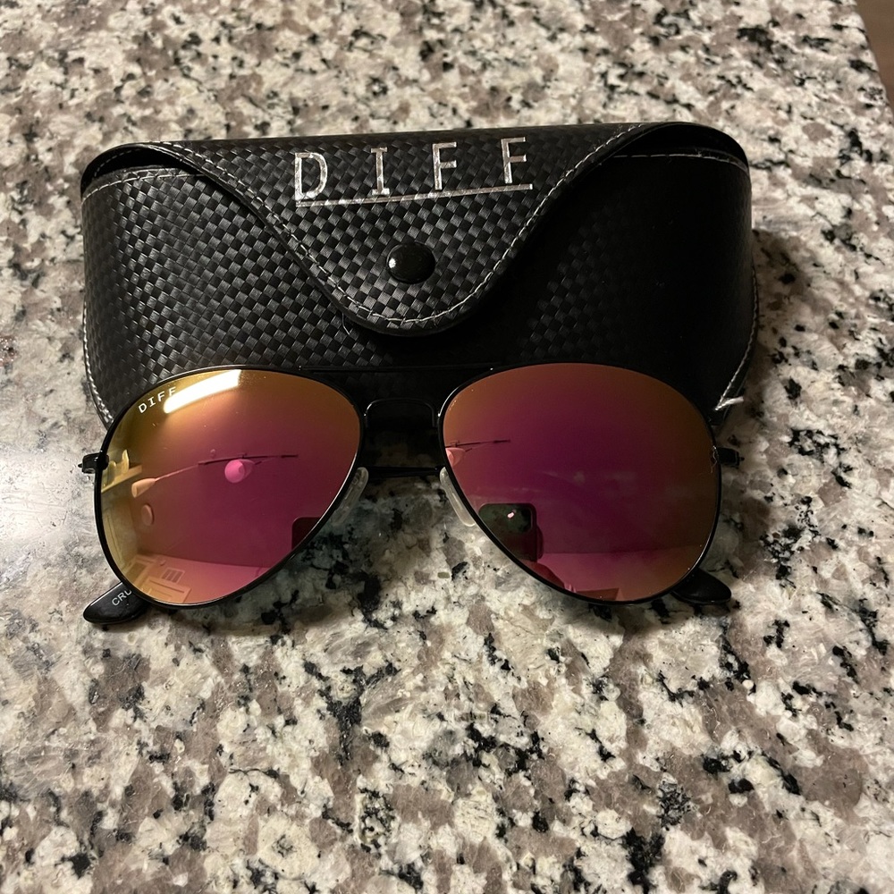 Diff eyewear -Aviators